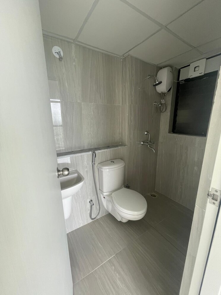 Bathroom, runwal-gardens 2 Bedroom 674 Sq.Ft. Apartment In Dombivli East Thane 8744125