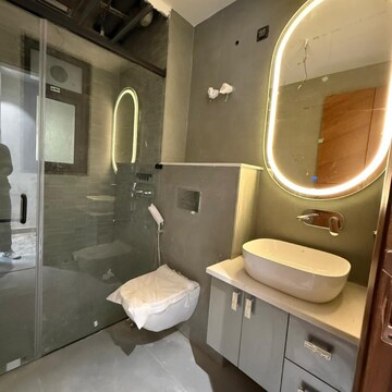 Bathroom in 4 BHK Builder Floor at Unitech Rodeo Drive, South City 2 – for Sale