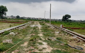 Plot For Sale in Arjunganj