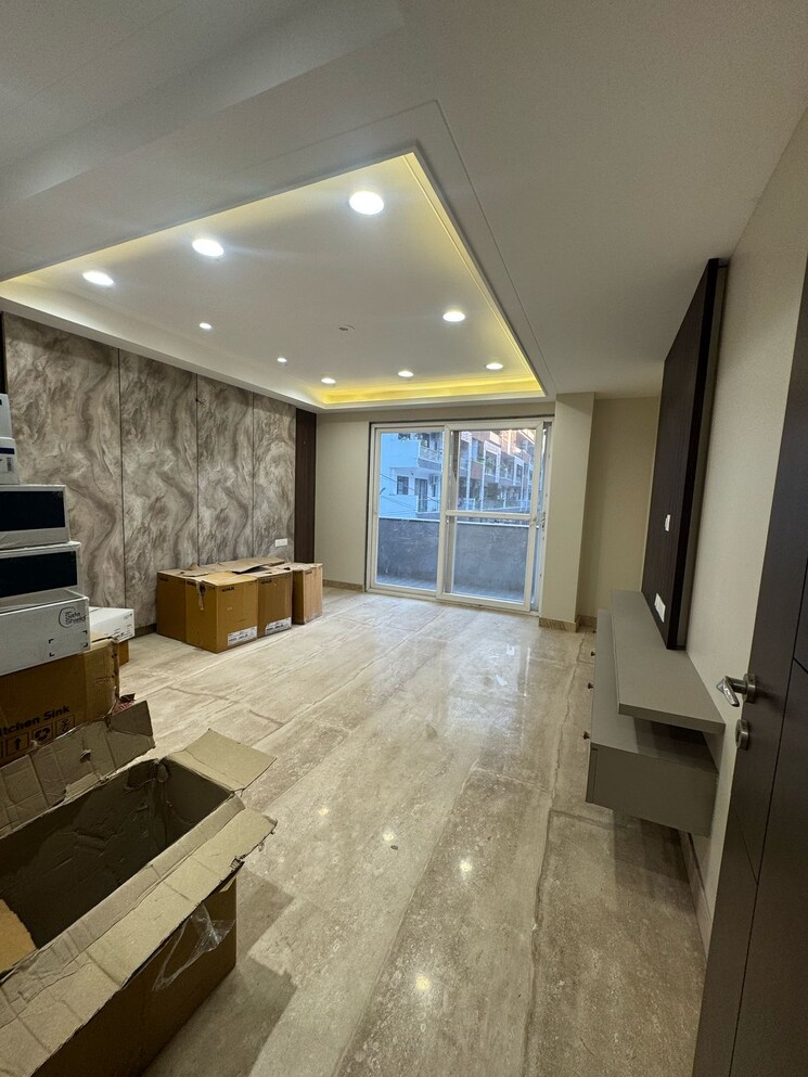 Master Bedroom, ss-southend-floors 4 Bedroom 502 Sq.Ft. Builder Floor In South City 2 Gurgaon 8744349