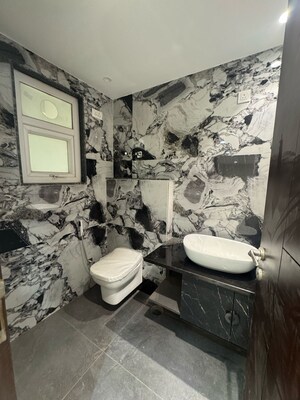 Master Bedroom in 4 BHK Builder Floor at SS Southend Floors, South City 2 – for Sale