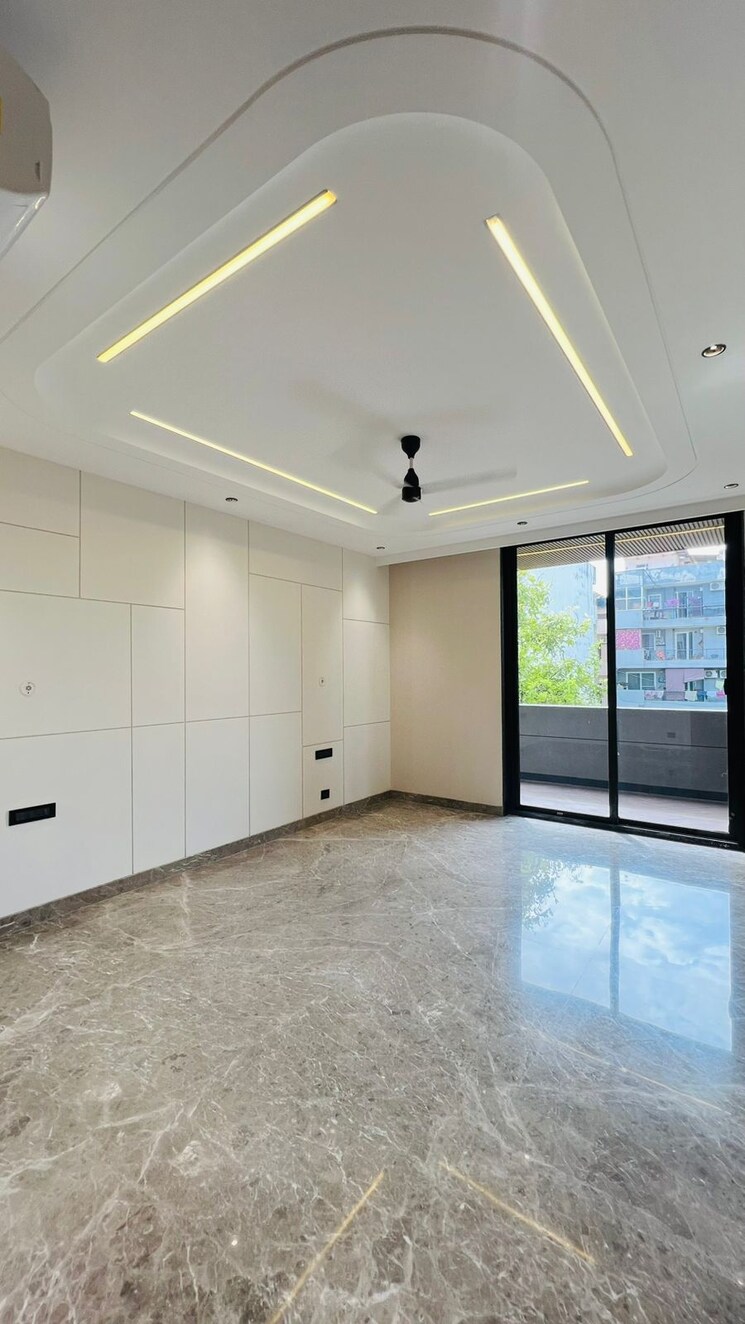 Room, jalvayu-towers 4 Bedroom 502 Sq.Yd. Builder Floor In Sector 56 Gurgaon 8744743