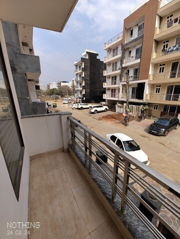 Balcony in 2 BHK Builder Floor at Sector 42 – for Rent