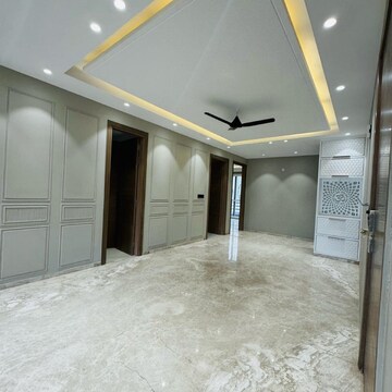 Room in 4 BHK Builder Floor at SS The Lilac, Sector 49 – for Sale
