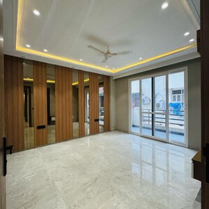 Room in 4 BHK Builder Floor at SS The Lilac, Sector 49 – for Sale