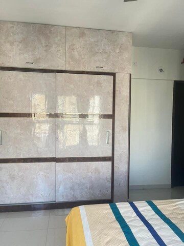 Room in 2 BHK Apartment at Pride Purple Park Connect, Hinjewadi – for Rent