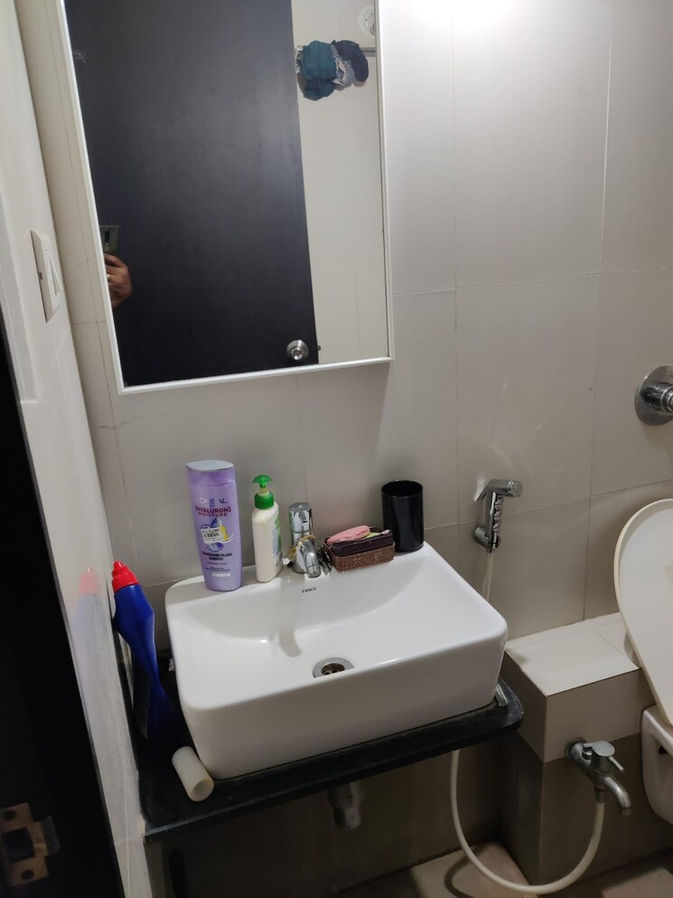 Master Bedroom, riswadkar-prestige-gold 2 Bedroom 882 Sq.Ft. Apartment In Mundhwa Pune 8744891