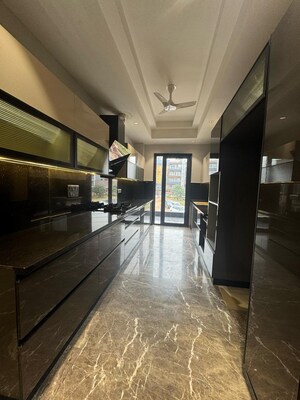 4 BHK Builder Floor For Sale in SS Southend Floors, South City 2