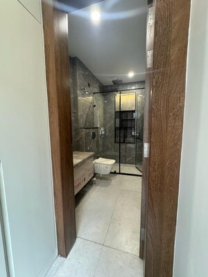 Building Lobby in 4 BHK Builder Floor at SS Southend Floors, South City 2 – for Sale