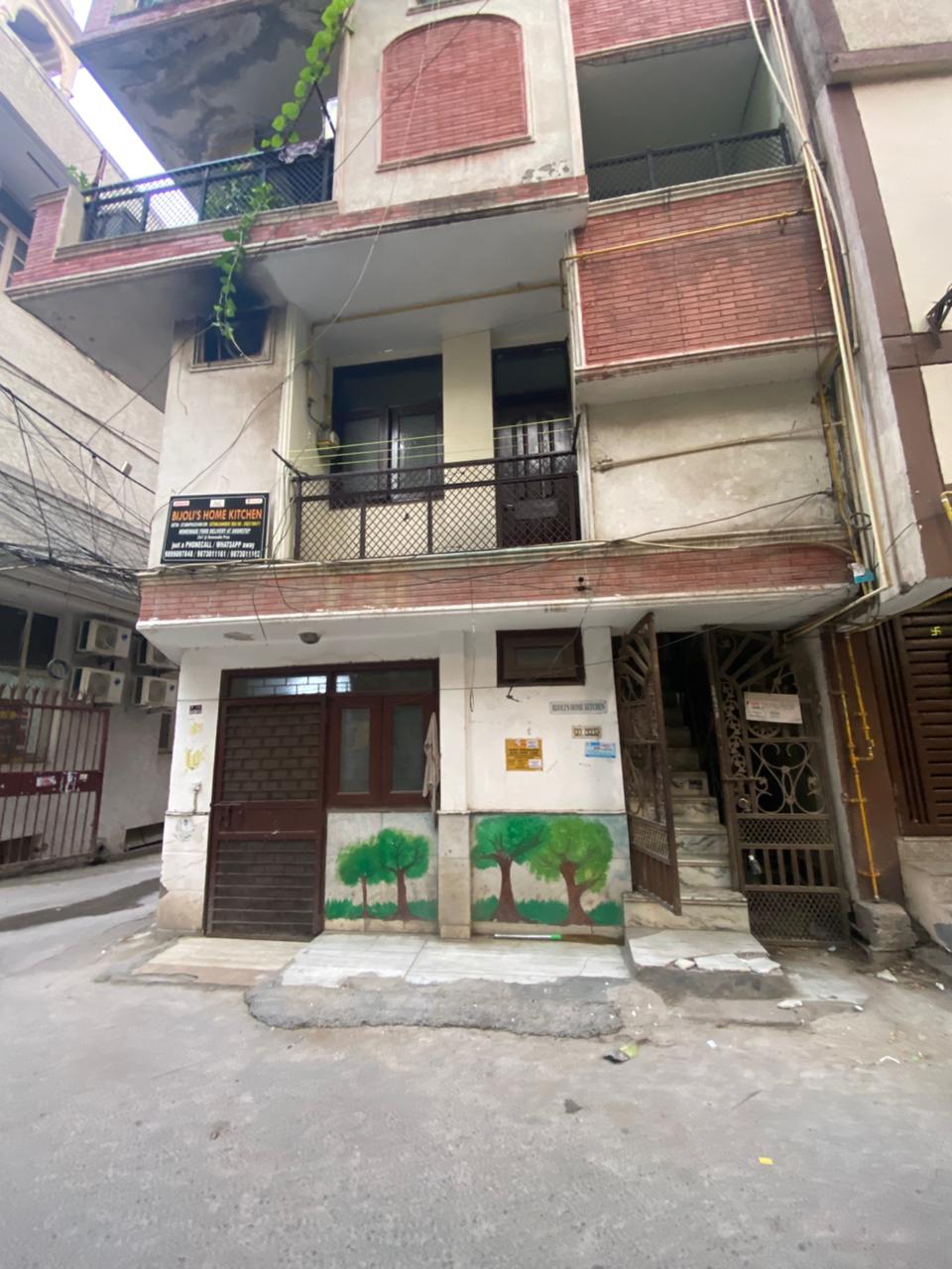 2 BHK Builder Floor For Rent in Govindpuri