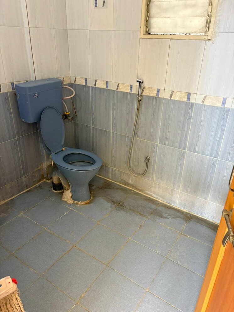 Bathroom, ssd-sai-avenue 2 Bedroom 950 Sq.Ft. Apartment In Pimple Saudagar Pune 8745192