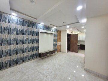 Room in 2 BHK Builder Floor at Himgiri Enclave, Burari – for Sale