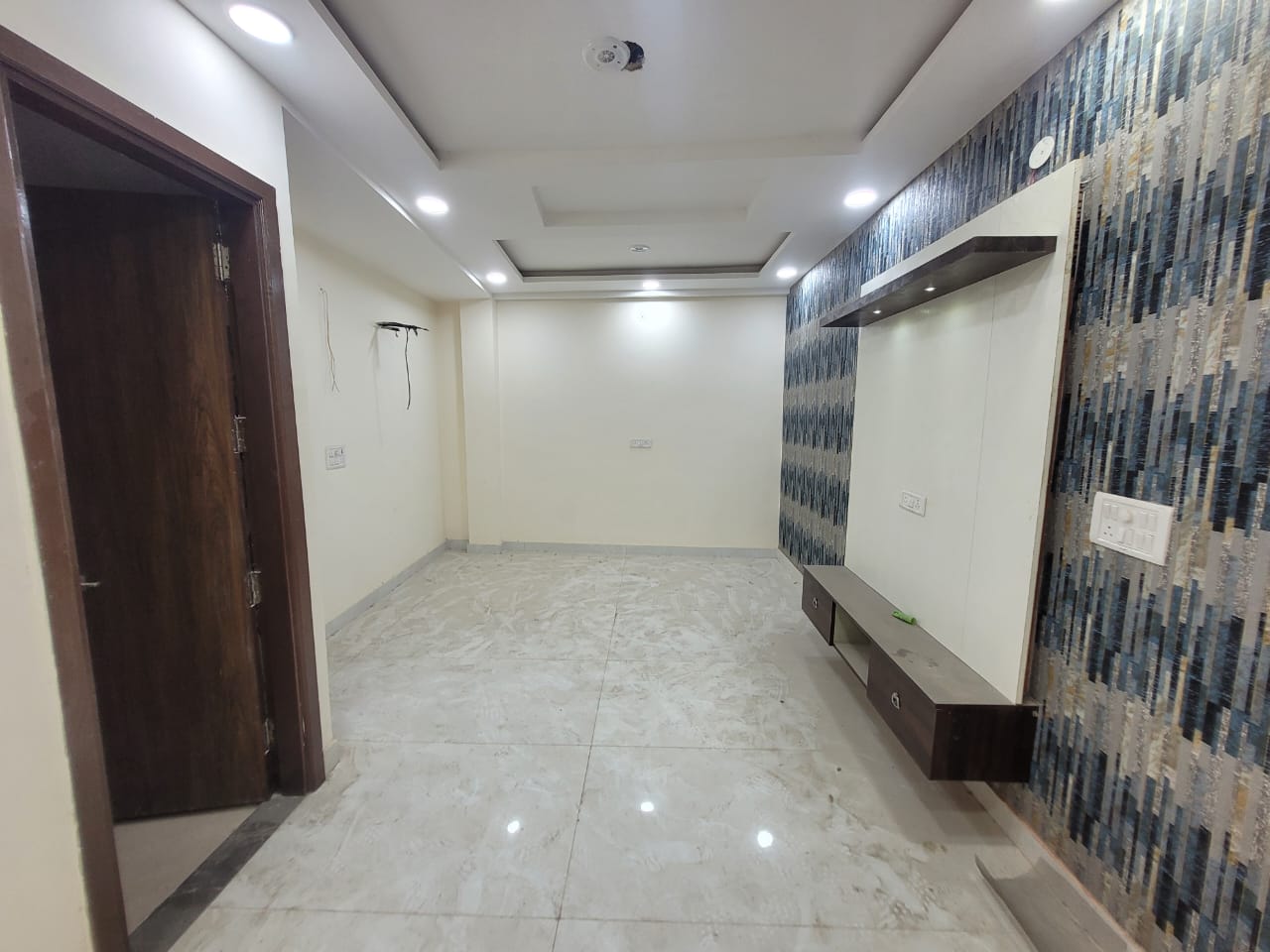 2 BHK + Extra Room Builder Floor For Sale in Himgiri Enclave