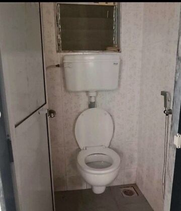 Bathroom in 2.5 BHK Apartment at Dream Skyview, Mulund West – for Rent