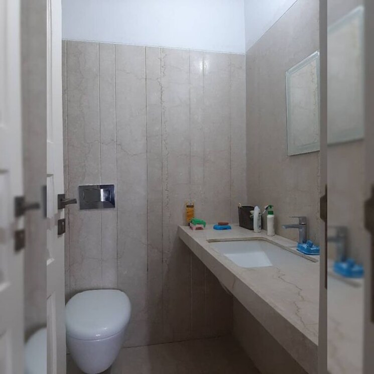 Bathroom, k-raheja-palm-court 3 Bedroom 1350 Sq.Ft. Apartment In Ekta Nagar Mumbai 8745406