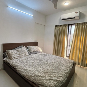 Bedroom in 3 BHK Apartment at K Raheja Palm Court, Ekta Nagar – for Rent