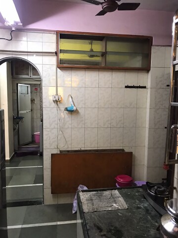 Bathroom in 1 BHK Apartment at Thane West – for Rent
