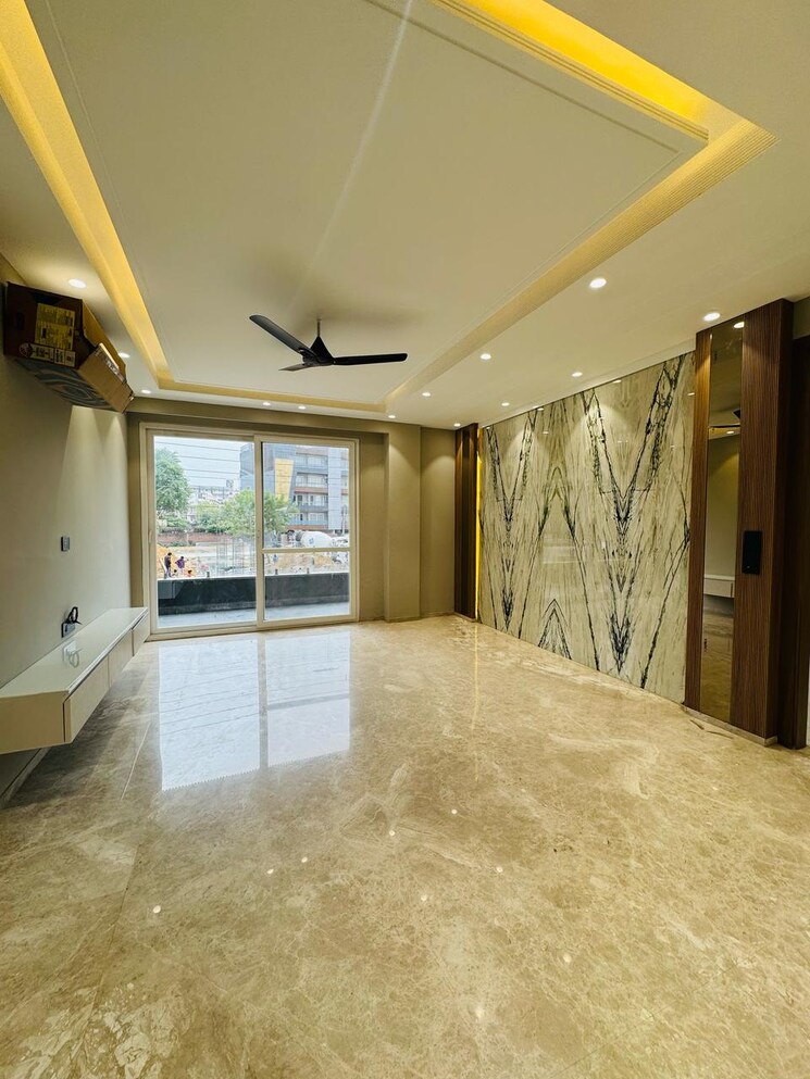 Living Room, ss-southend-floors 4 Bedroom 280 Sq.Ft. Builder Floor In South City 2 Gurgaon 8745753