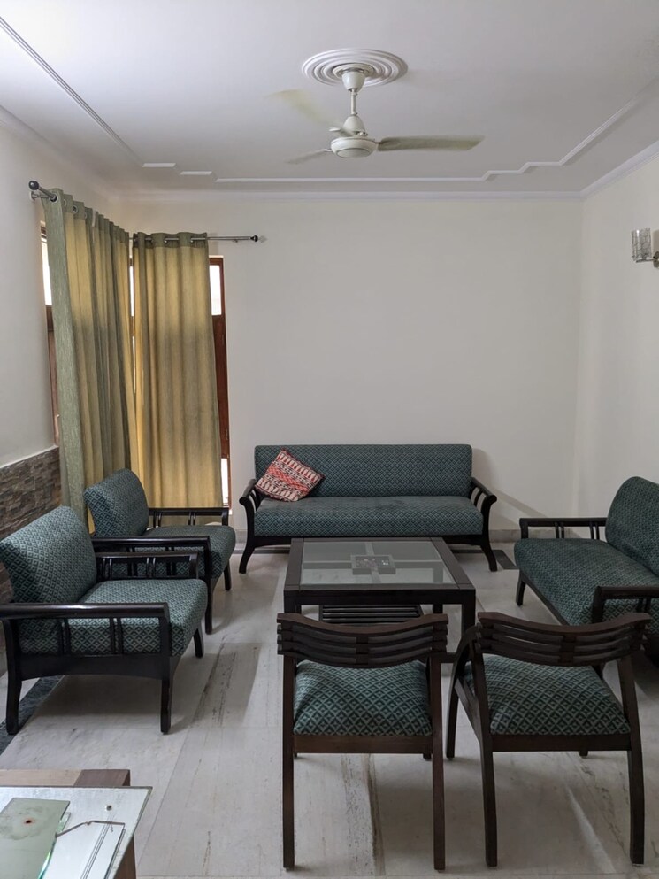 Living Room, sidco-shivalik-apartment 3.5 Bedroom 2050 Sq.Ft. Apartment In Sector M 1 Gurgaon 8745147