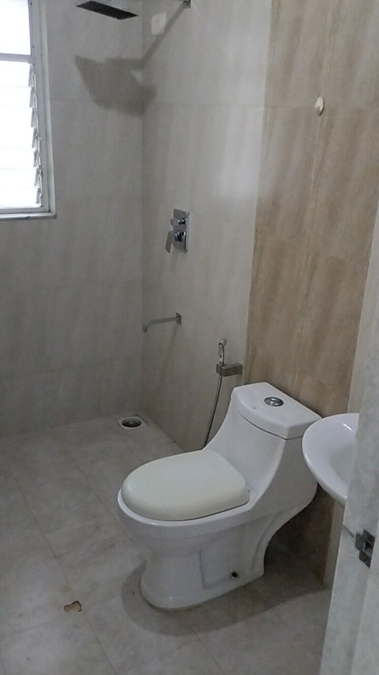 Bathroom, madhuban-apartment 3 Bedroom 1400 Sq.Ft. Apartment In Balewadi Pune 8745808