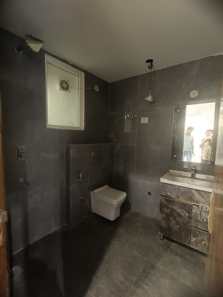 Living Room, sector 26 5 Bedroom 250 Sq.Mt. Villa In Sector 26 Noida 8745787