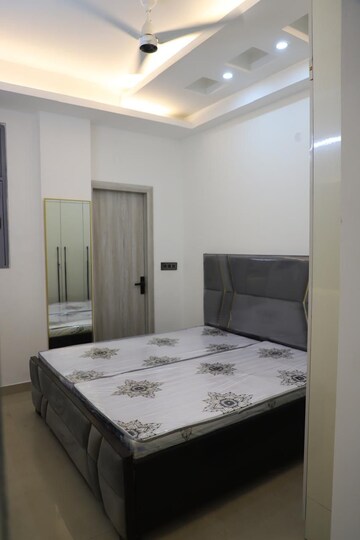 Bedroom in 2 BHK Builder Floor at Gyan Khand ii – for Rent
