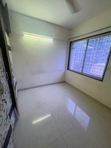 Room in 2 BHK Apartment at Yash Sankul, Pimple Saudagar – for Rent