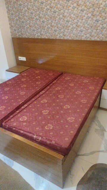 Bedroom in 2 BHK Apartment at Sheth Auris Serenity Tower 2, Malad West – for Rent