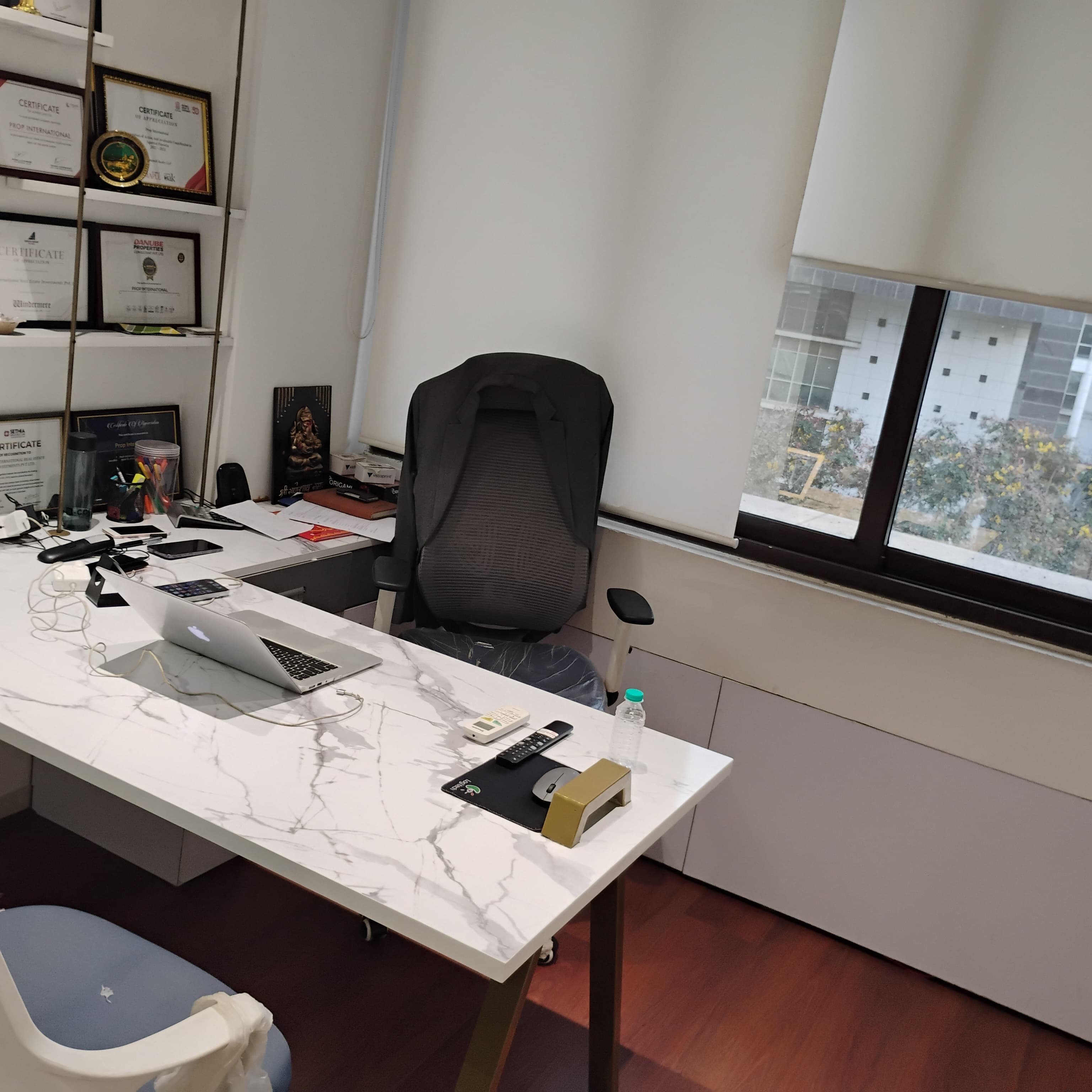 Office Space For Sale in Kalpataru Avenue