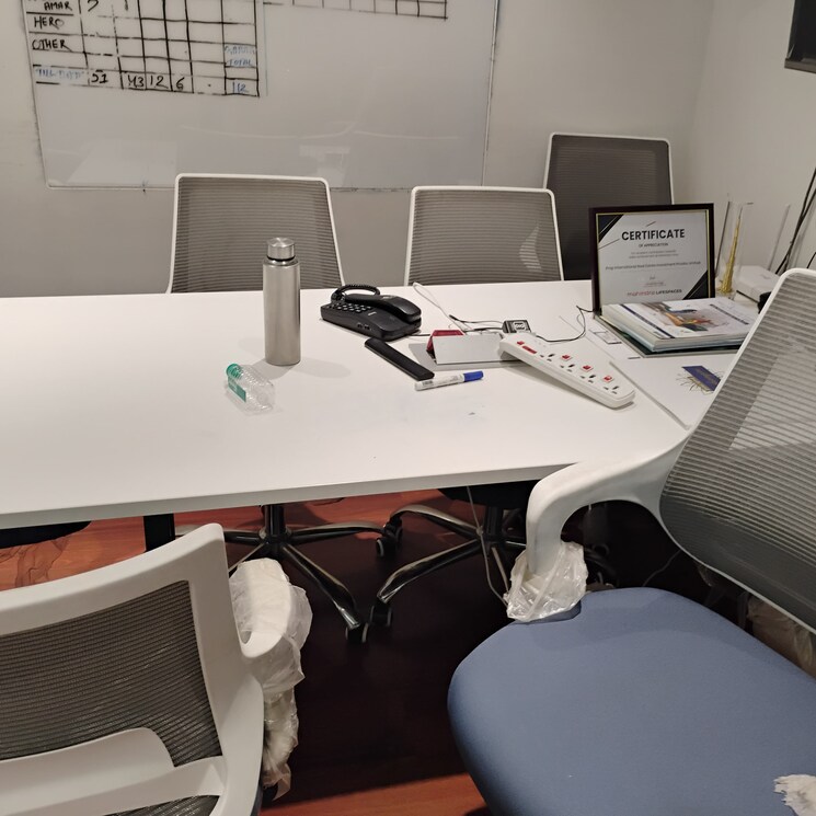 Team Area, kalpataru-avenue Commercial Office Space 392 Sq.Ft. In Kandivali East Mumbai 8745946