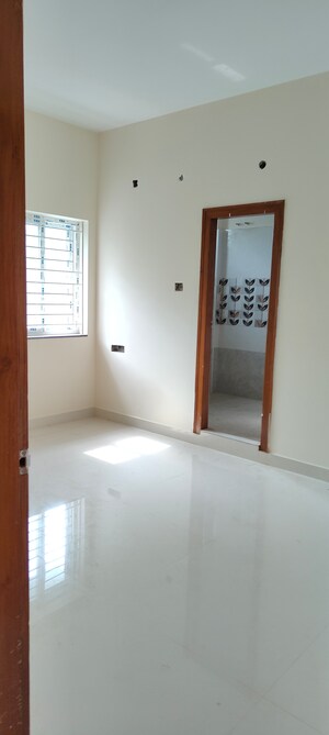 Room in 3 BHK Apartment at Kondapur – for Sale