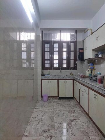 1 BHK Builder Floor For Rent in Sector 46