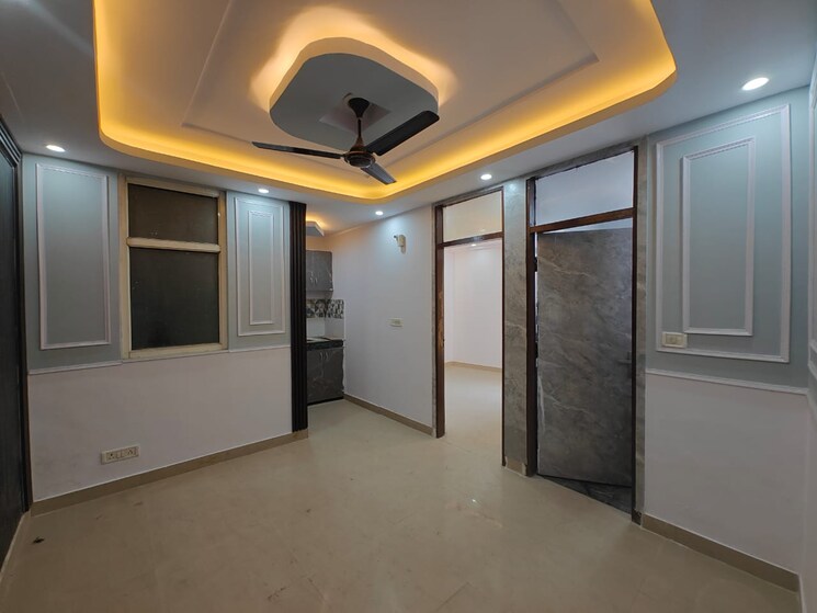 Room, sector 73 1 Bedroom 580 Sq.Ft. Builder Floor In Sector 73 Noida 8746651