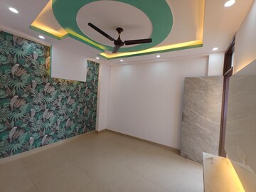 Bedroom in 1 BHK Builder Floor at Sector 73 – for Sale
