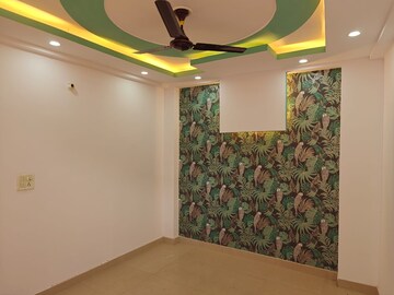 Bedroom in 1 BHK Builder Floor at Sector 73 – for Sale