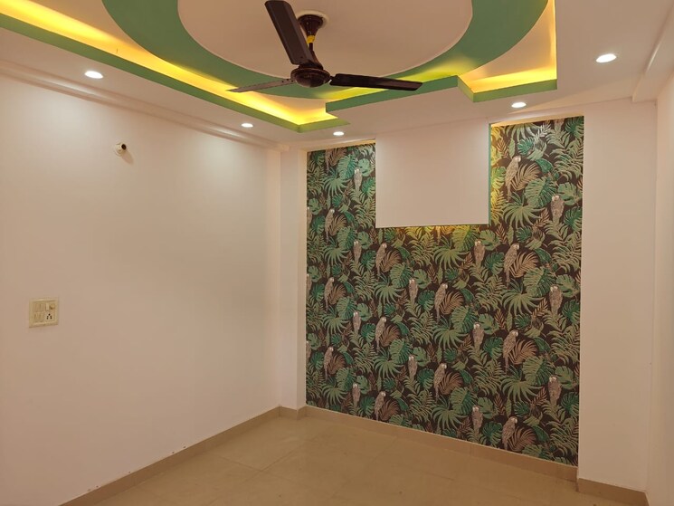 Bedroom, sector 73 1 Bedroom 580 Sq.Ft. Builder Floor In Sector 73 Noida 8746651