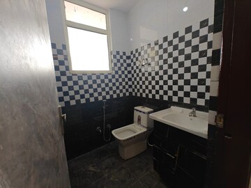 Master Bedroom in 1 BHK Builder Floor at Sector 73 – for Sale