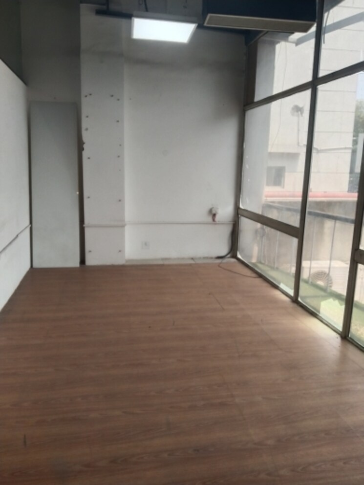 Floor Plan, sector 14 Commercial Office Space 2021 Sq.Ft. In Sector 14 Gurgaon 8746548