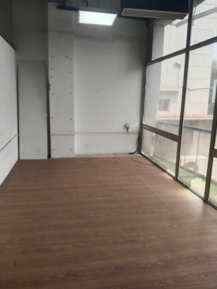 Floor Plan, sector 14 Commercial Office Space 2021 Sq.Ft. In Sector 14 Gurgaon 8746548