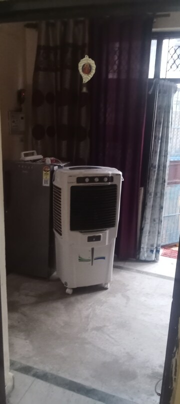 Room in 2 BHK Independent House at Delta I Greater Noida – for Rent