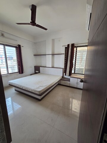 Room in 3 BHK Apartment at Harni – for Rent