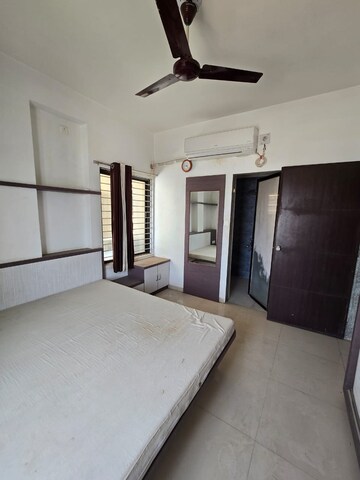 Bedroom in 3 BHK Apartment at Harni – for Rent