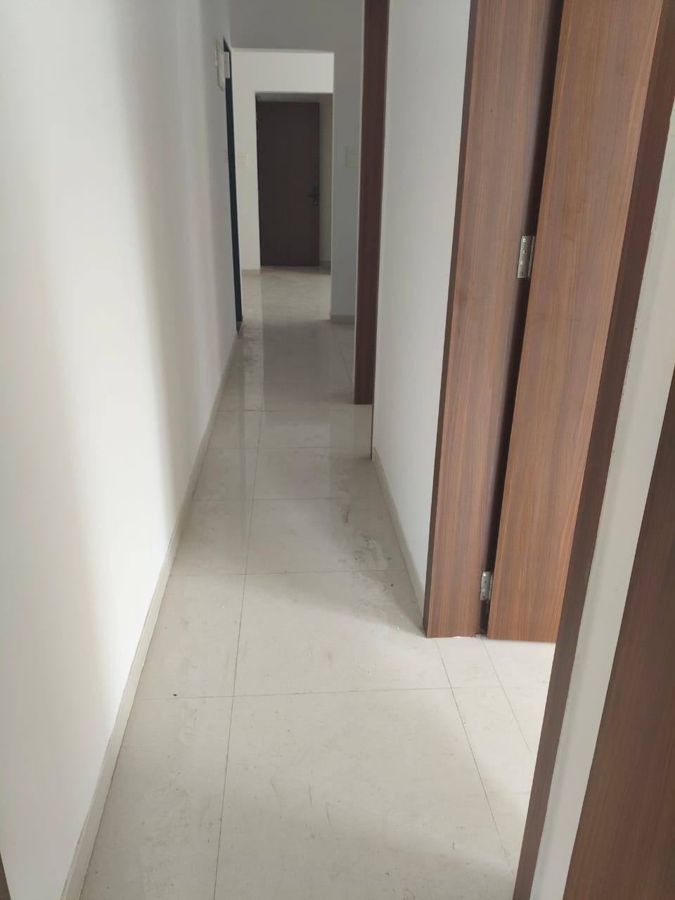 2 BHK + Pooja Room,Servant Room,Study Room,Extra Room Apartment For Rent in Om Avishkar