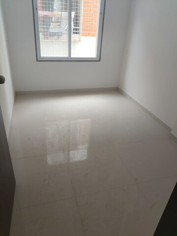 Room in 2 BHK Apartment at Om Avishkar, Rambaug Colony – for Rent