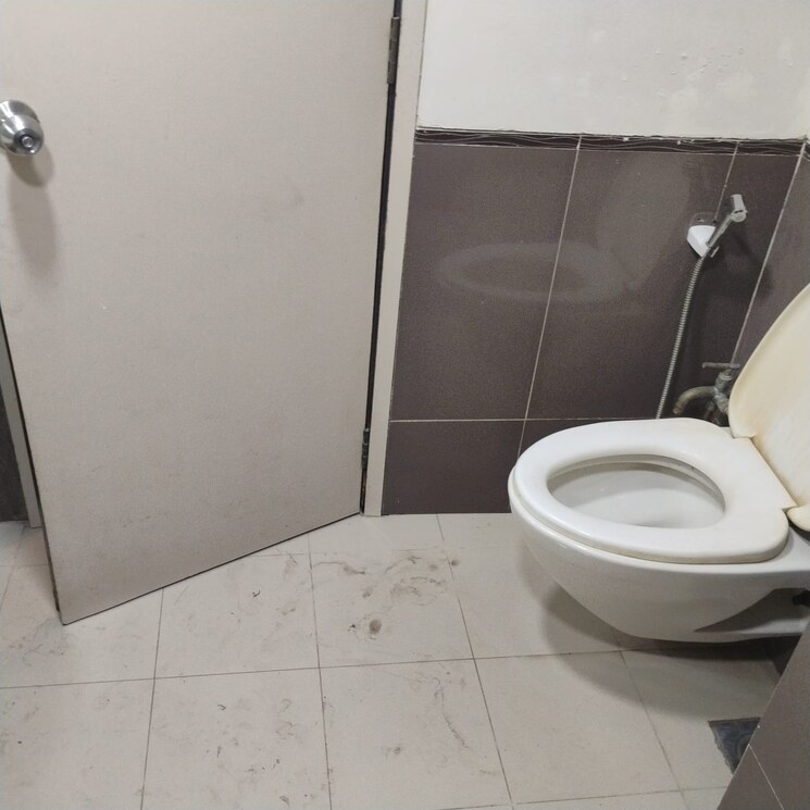 Bathroom, oberoi-realty-park-view 2 Bedroom 1080 Sq.Ft. Apartment In Kandivali East Mumbai 8746690