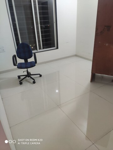 Bathroom in 2 BHK Apartment at Vyas Ranjeet Heights, Rambaug Colony – for Rent