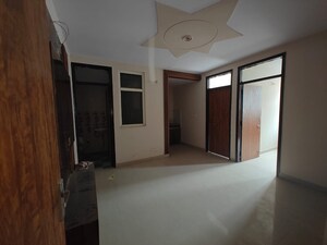 Room in 2 BHK Builder Floor at Sector 73 – for Sale