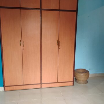 Room in 2 BHK Apartment at Evershine Tower, Kandivali East – for Rent