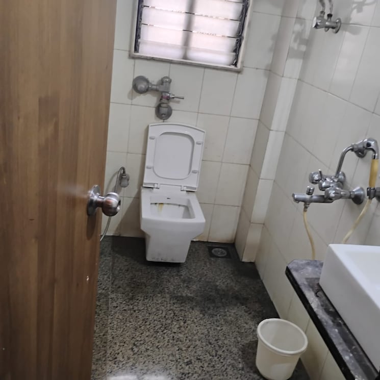 Bathroom, evershine-tower 2 Bedroom 985 Sq.Ft. Apartment In Kandivali East Mumbai 8746823