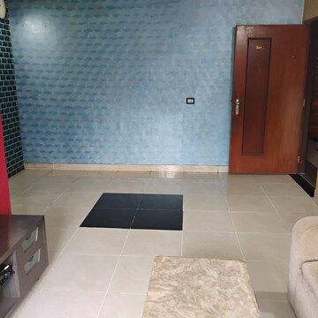 Bedroom in 2 BHK Apartment at Evershine Tower, Kandivali East – for Rent